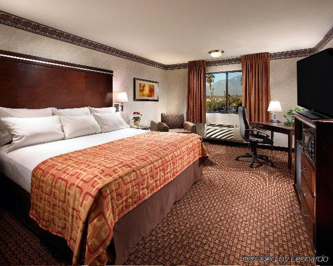 Ontario Airport Executive Inn Room photo