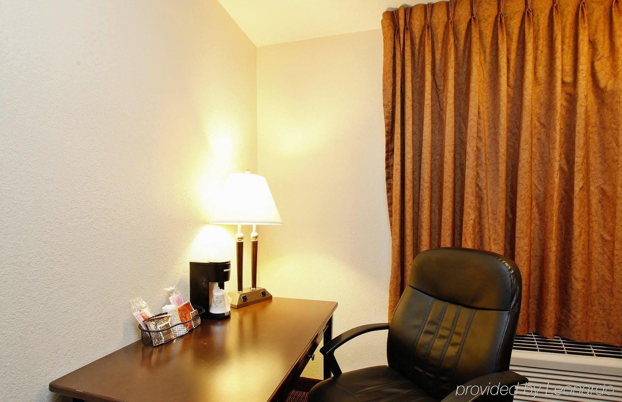 Ontario Airport Executive Inn Exterior photo