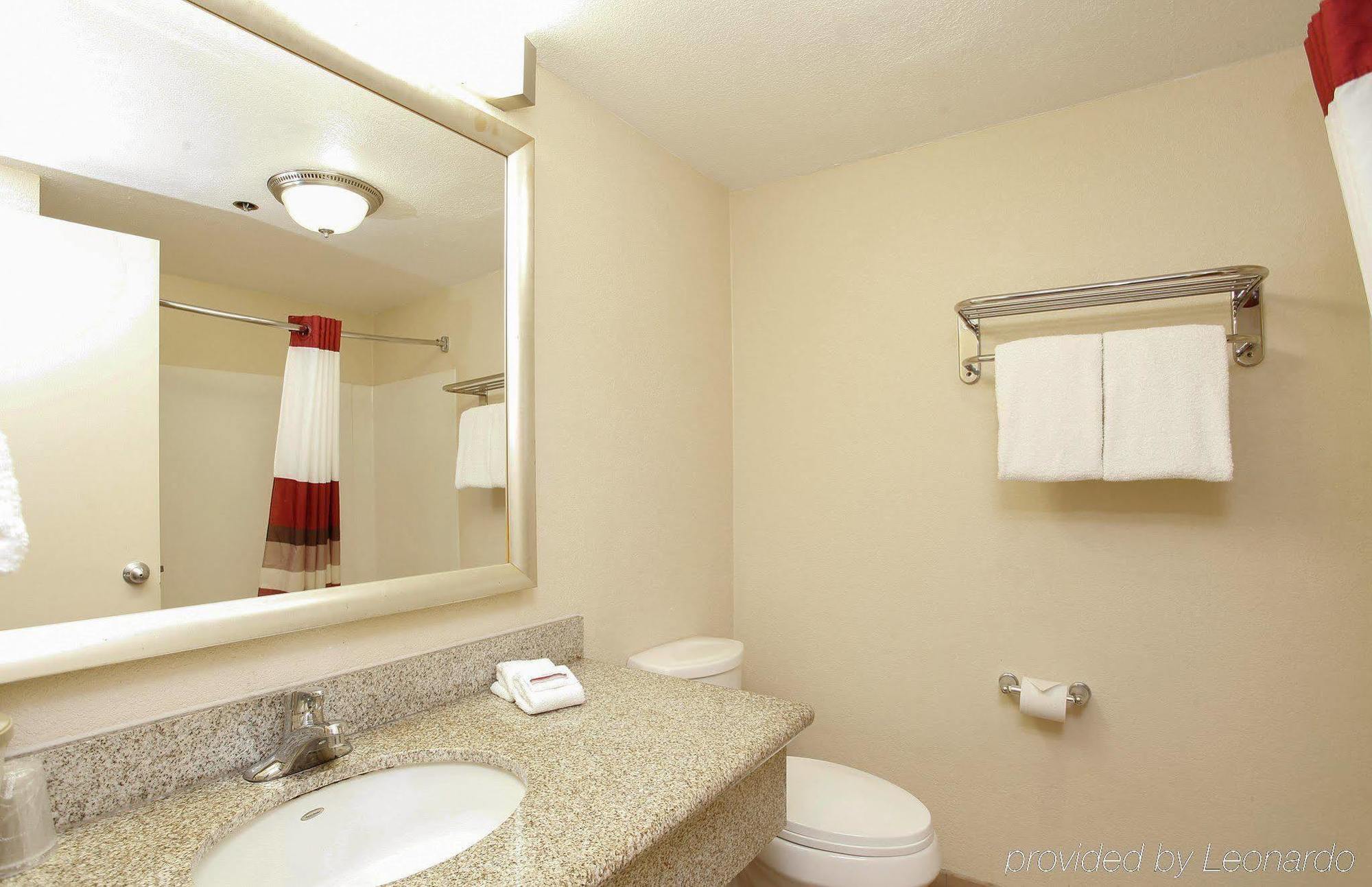 Ontario Airport Executive Inn Exterior photo